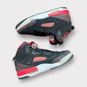Jordan | Spizike ‘Bred’ University Red/Black Youth
